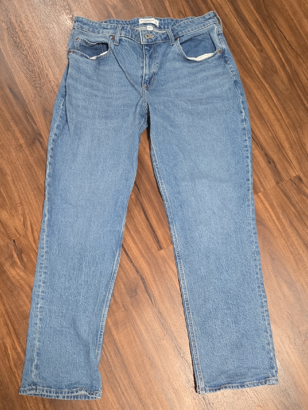 Abercrombie & Fitch 90s Straight Leg Mid-Rise Denim Medium Wash Size 31